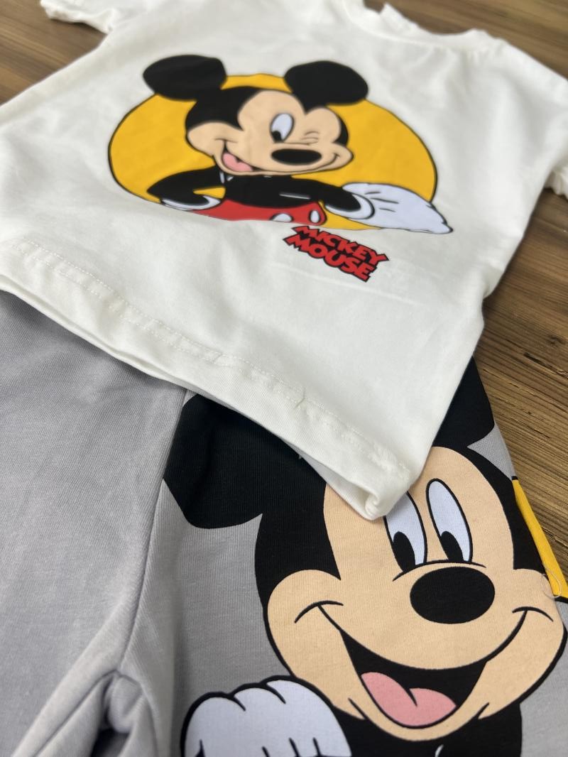 Mickey Mause Baskılı Şortlu Takım