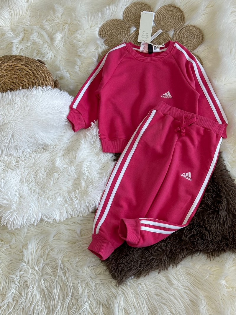 1-6 yaş aralığı pembe Adidas takım