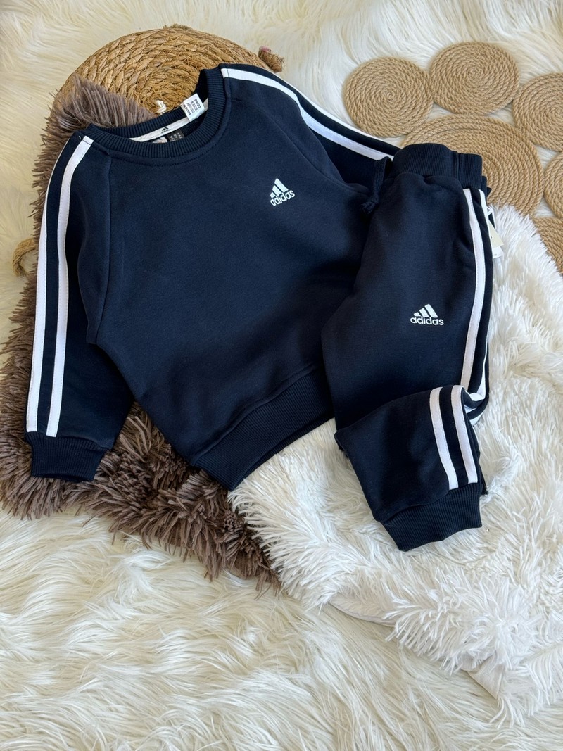 1-6 yaş aralığı adidas takım lacivert